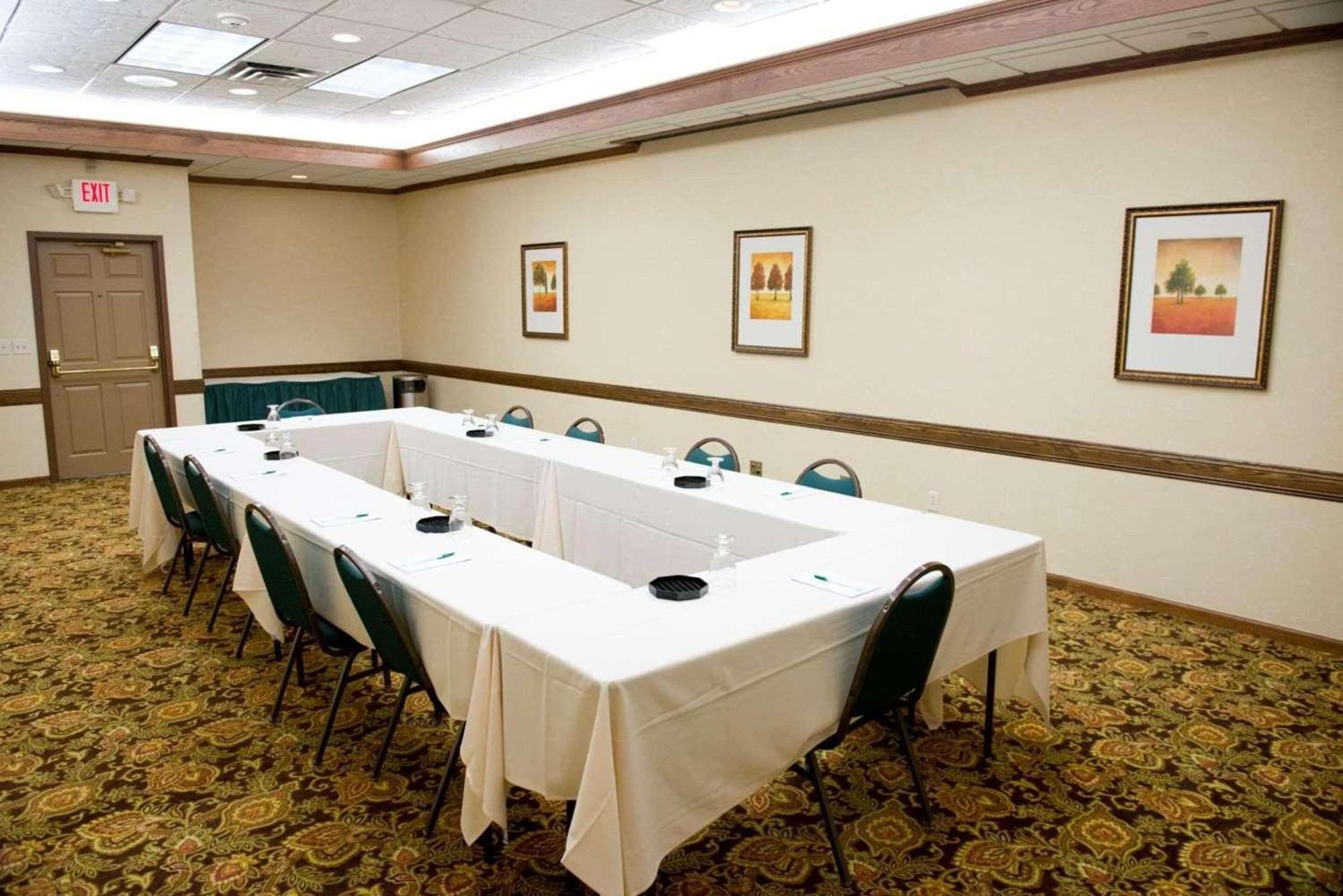 Country Inn & Suites By Radisson, Chanhassen, Mn מראה חיצוני תמונה