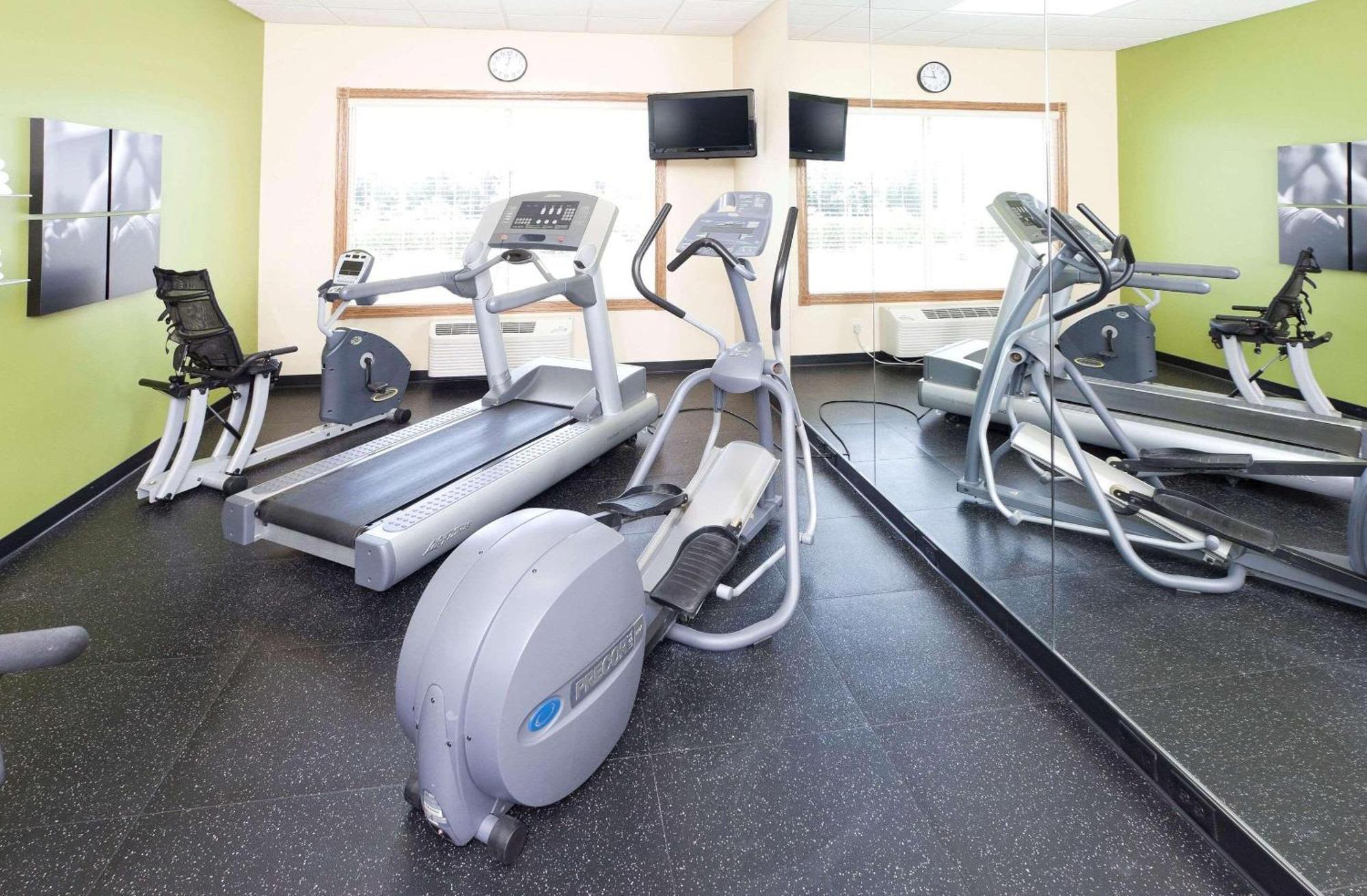 Country Inn & Suites By Radisson, Chanhassen, Mn מראה חיצוני תמונה
