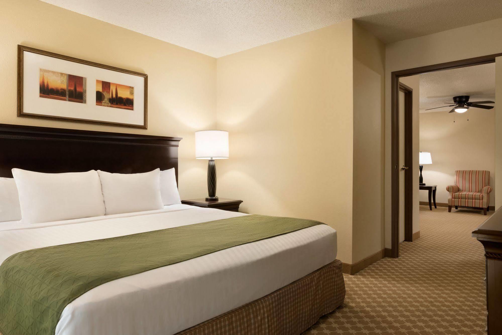 Country Inn & Suites By Radisson, Chanhassen, Mn מראה חיצוני תמונה